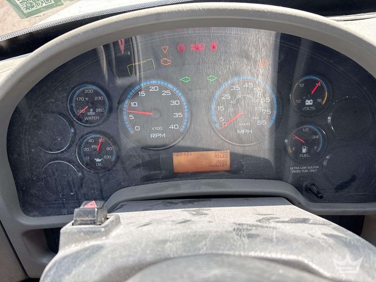 2015-international-durastar-4300-image-10