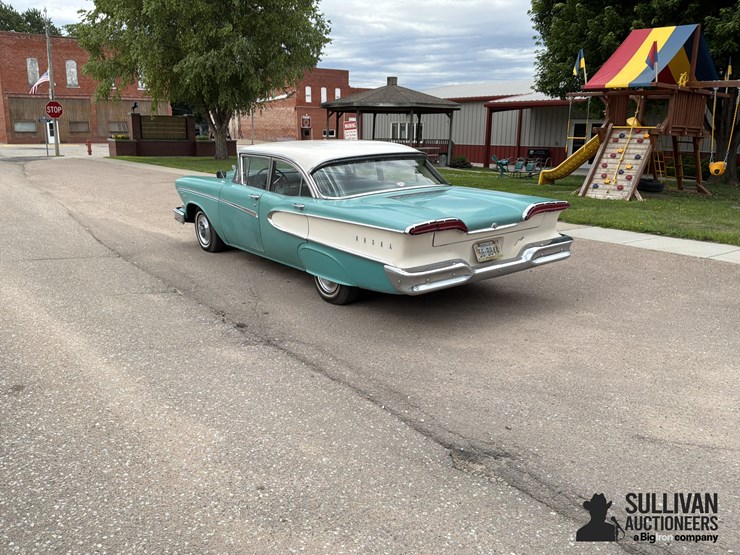 1958-edsel-pacer-4-door-sedan-image-7