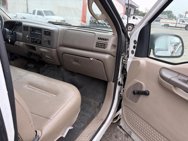 2001-ford-f250-image-10
