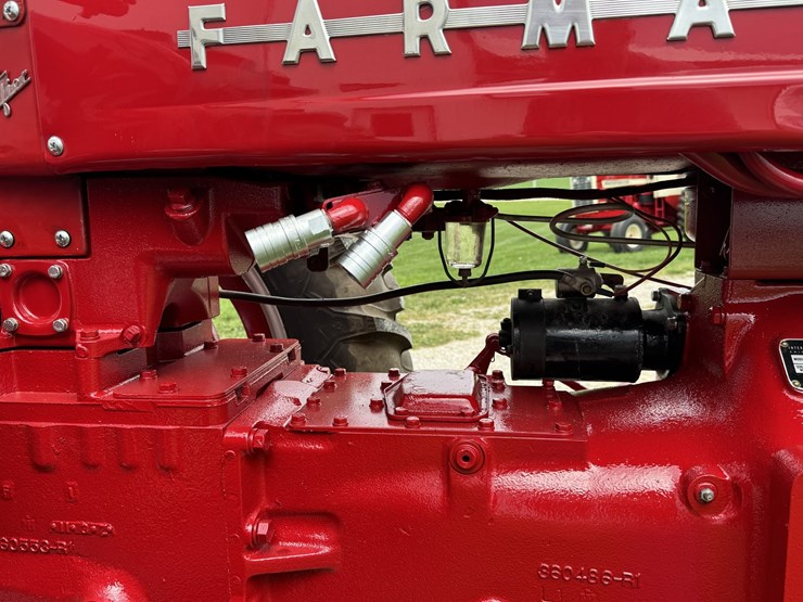 1954-farmall-international-300-image-25