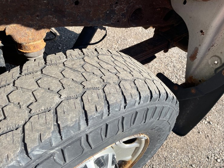 2015-chevrolet-2500-image-26