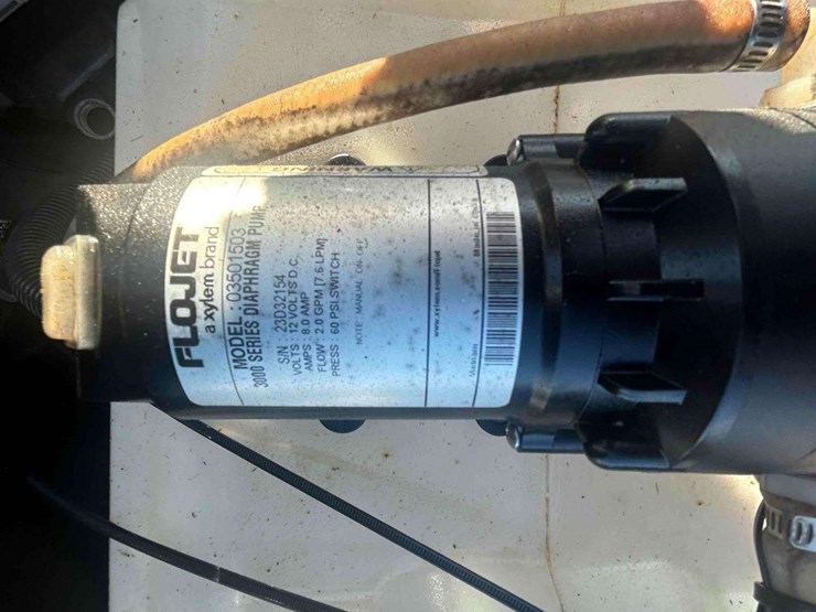 2019-hustler-super-z-w/-commercial-spray-and-slurry-recovery-system-image-33