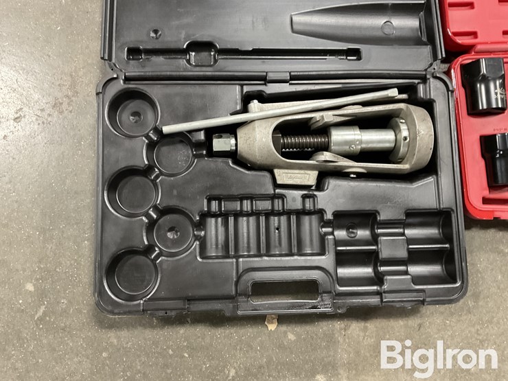 assorted-tools-image-9
