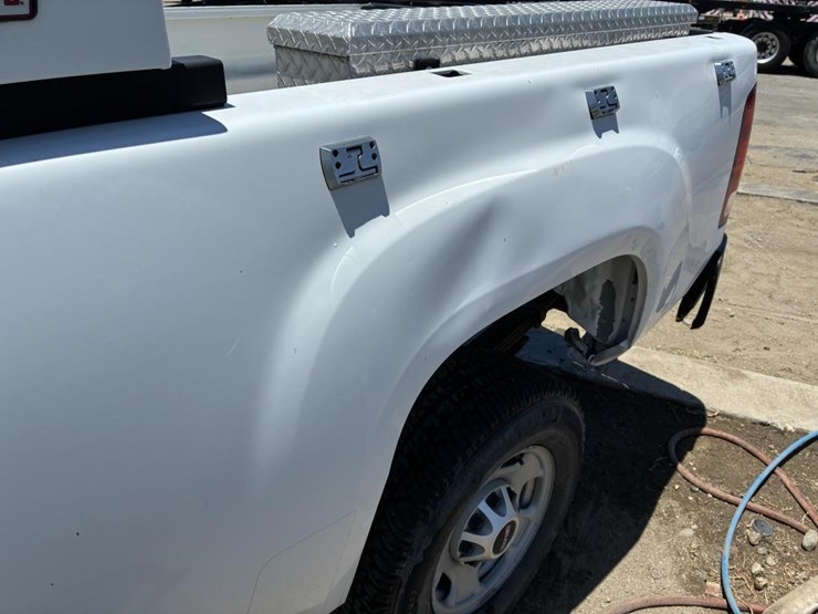 2012-gmc-sierra-2500-image-5