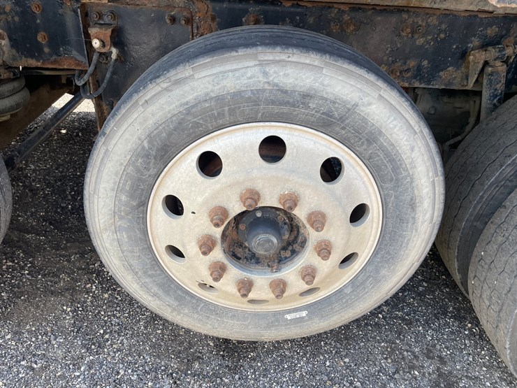 #2872-•-2006-freightliner-quad-axle-dump-truck-(title-in-delay)-image-14