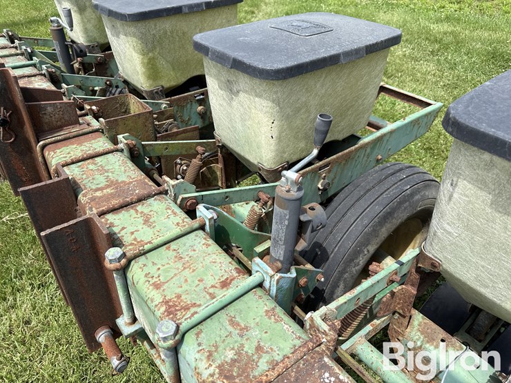 john-deere-7000-image-14