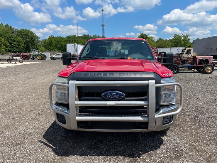 2013-ford-f250-xl-image-2