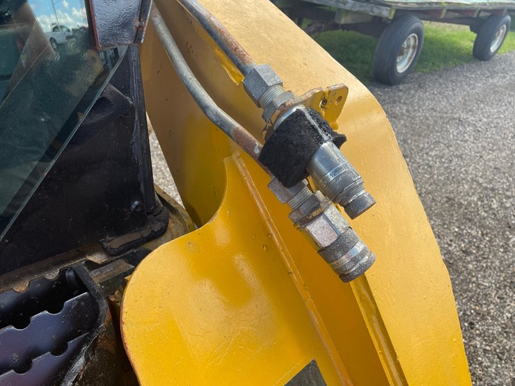 2003-caterpillar-262-image-23