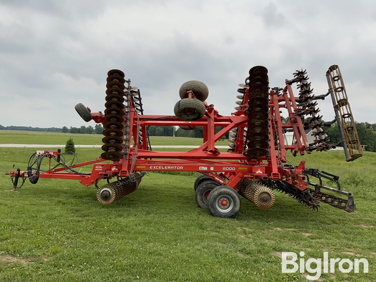 2013-kuhn-krause-excelerator-8000-image-8