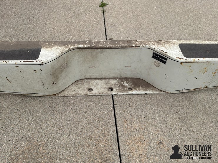 chevrolet-short-box-step-side-pickup-steel-bumper-image-12