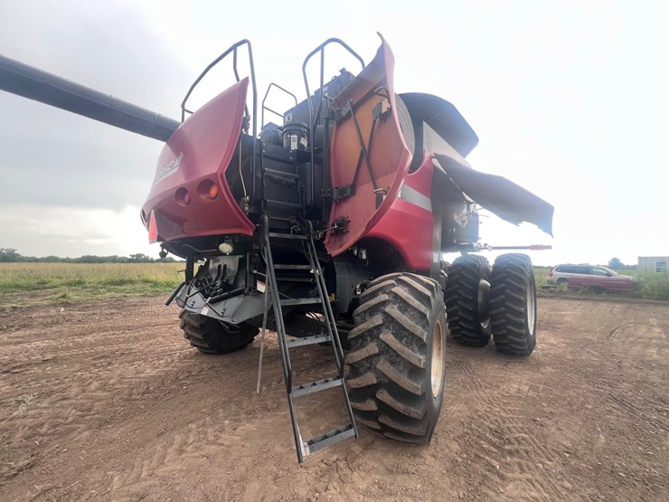 case-ih-8010-image-59