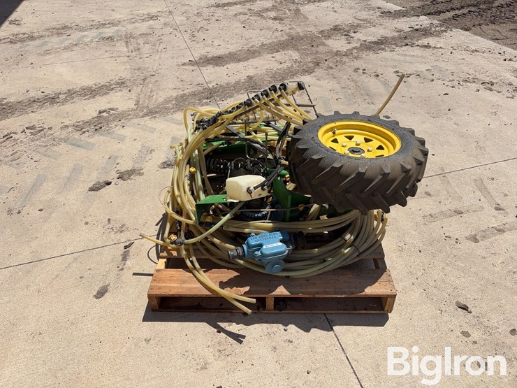 john-blue-24r30-liquid-fertilizer-system-image-2