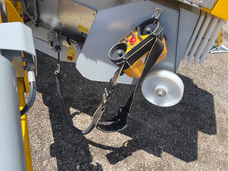 #2898-•-2023-omme-2750-rxbdj-hybrid-tracked-aerial-lift-image-17