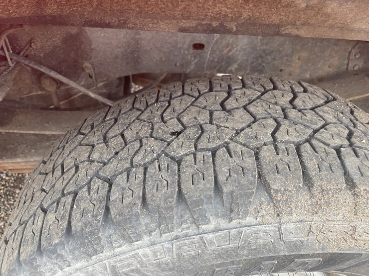 2010-ford-f250-xl-image-13