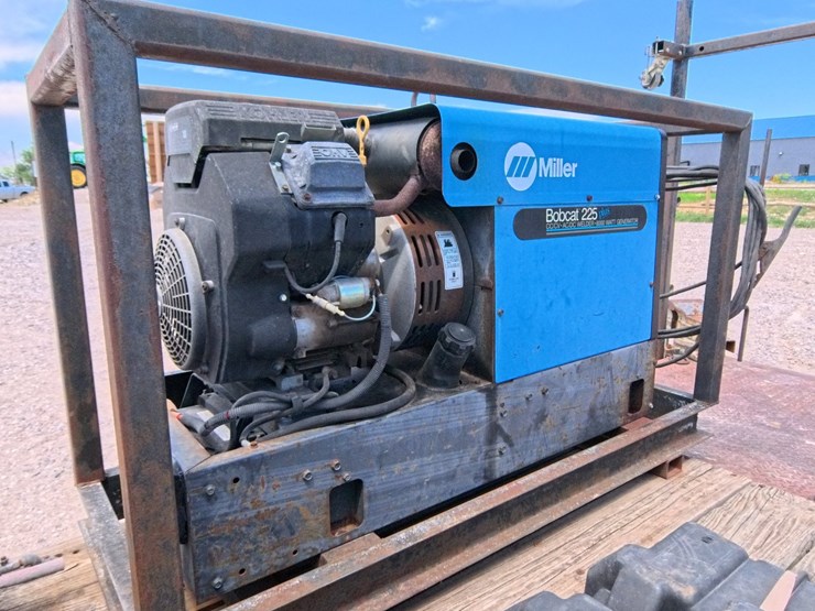 miller-bobcat-225-image-15