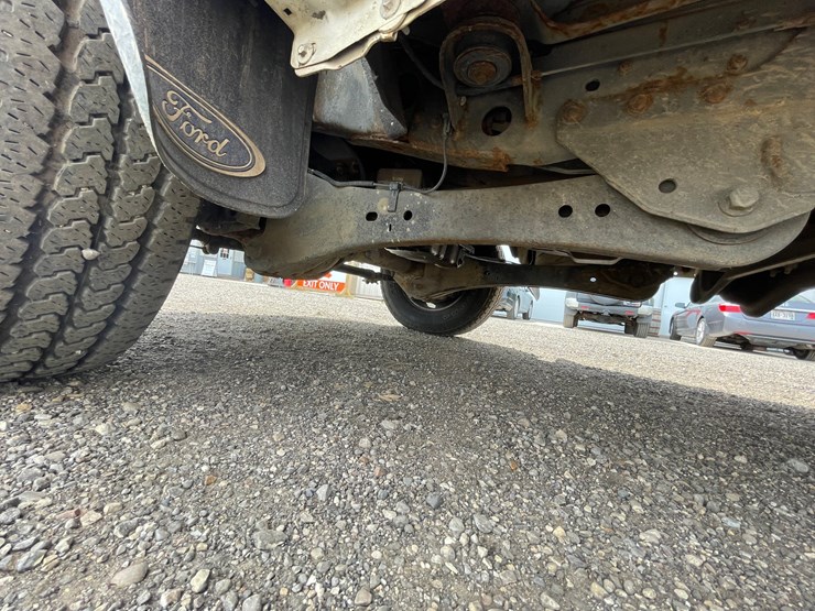 2012-ford-f350-xl-image-22