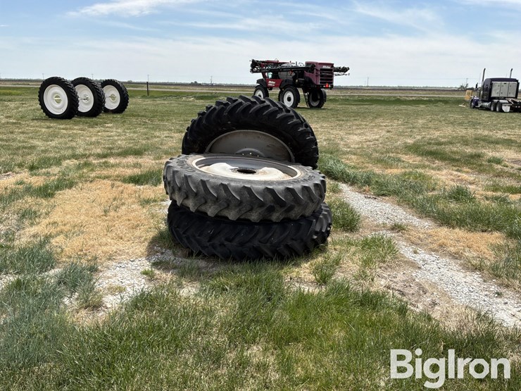 miller-sprayer-wheels-&-380/90r46-tires-image-6