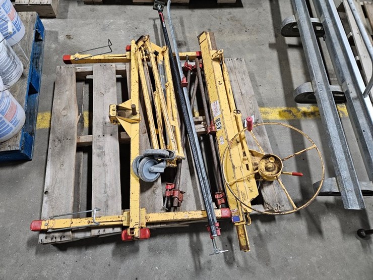 #161-•-drywall-hanger-and-long-clamps-image-4