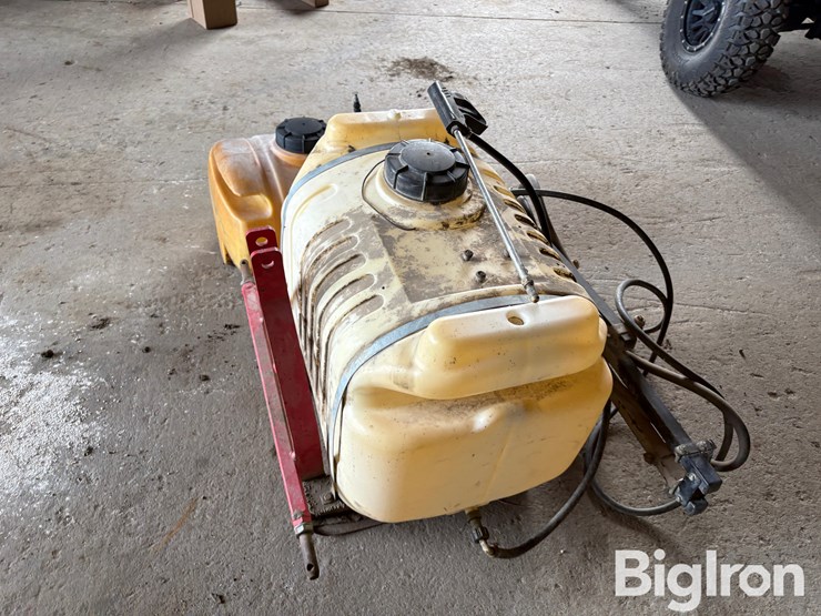 40-gal-3-pt-sprayer-w/8'-boom-&-24-gal-tank-image-6