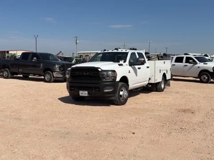 2024-dodge-3500-image-1