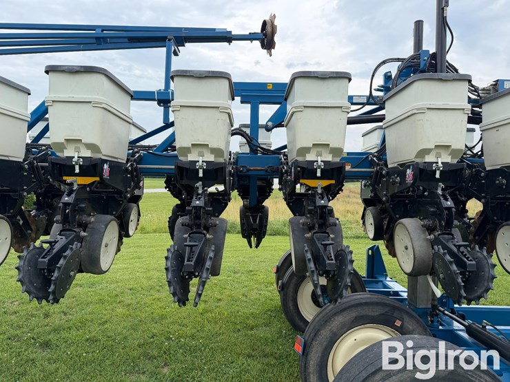 2006-kinze-3600-image-20