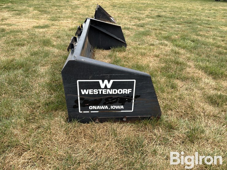 westendorf-10’-snow-scraper-attachment-image-4
