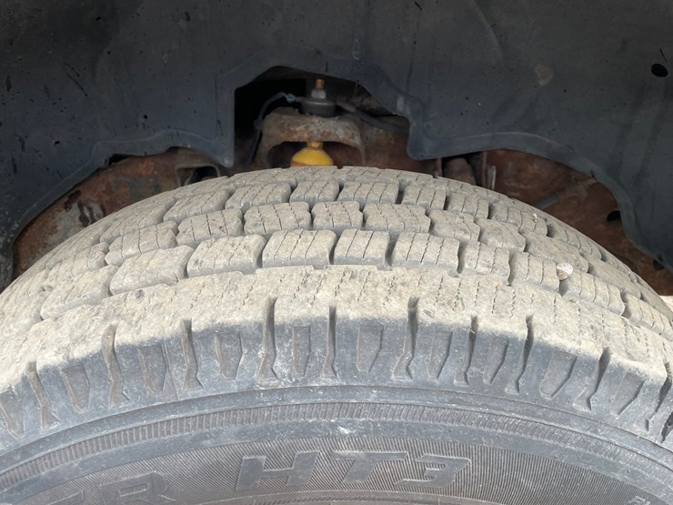 2006-gmc-2500hd-image-14