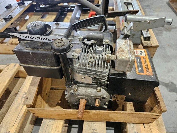 #101-•-tecumseh-gas-engine-image-3