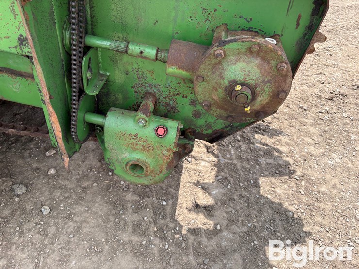 john-deere-660-image-13