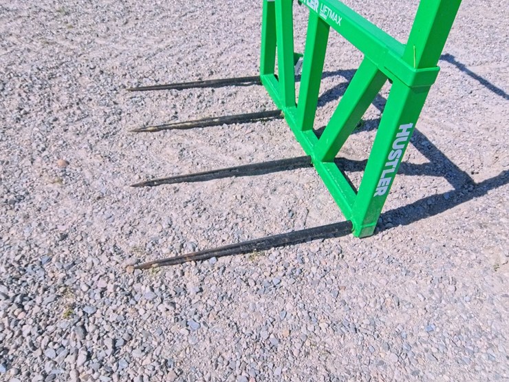 #1047-•-hustler-lift-max-bale-spear-image-8
