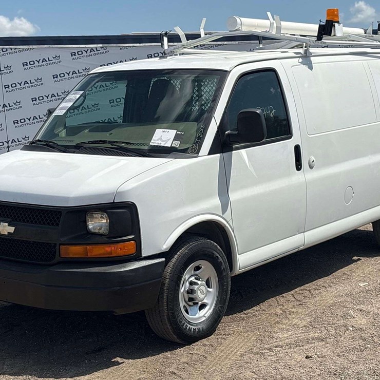 2011 Chevrolet Express Van, VIN # 1gcwgfcaxb1128742