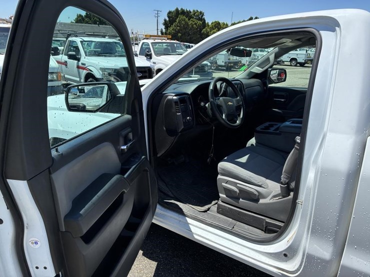 2016-chevrolet-1500-image-10