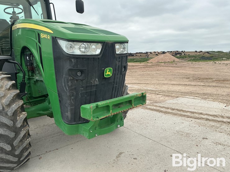 2014-john-deere-8245r-image-19