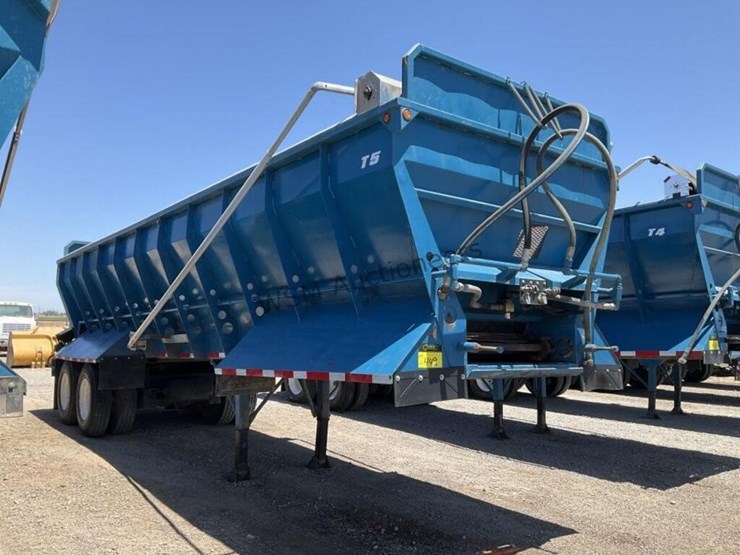 2012-versa-v-bottom-spreader-trailer-image-3