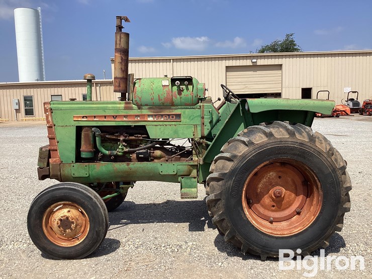1964-oliver-1600-image-8