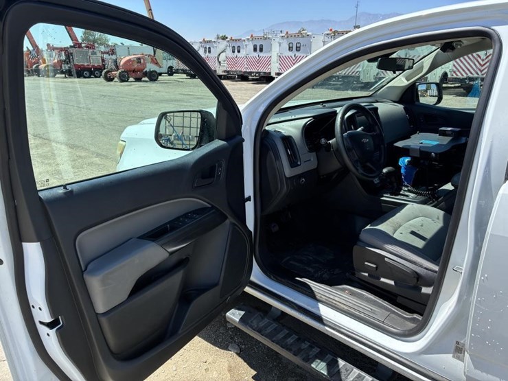 2018-chevrolet-colorado-image-13