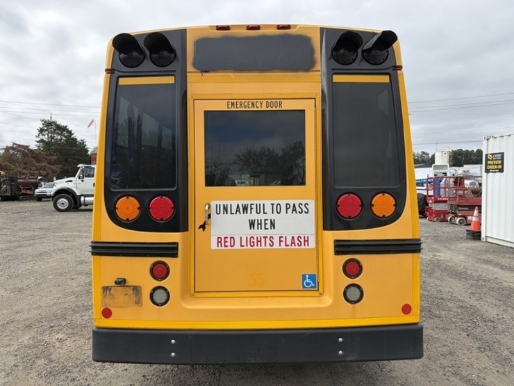 2008-chevrolet-express-school-bus-image-5
