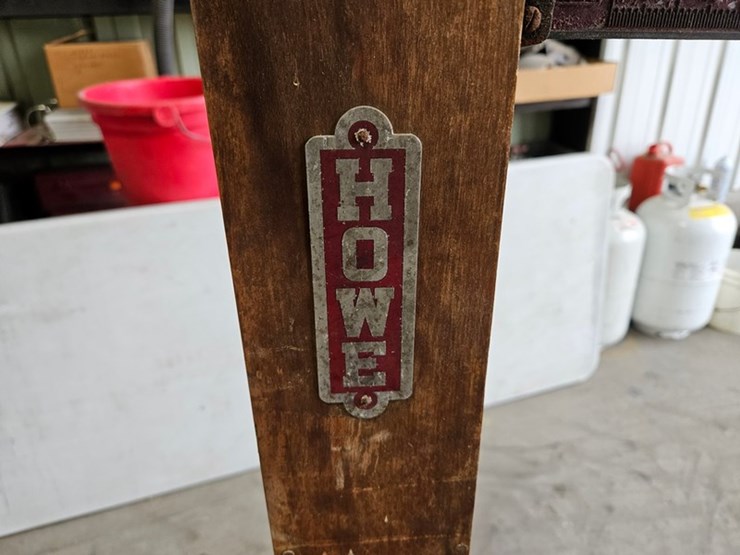 #105-•-howe-rolling-balance-scale-image-5