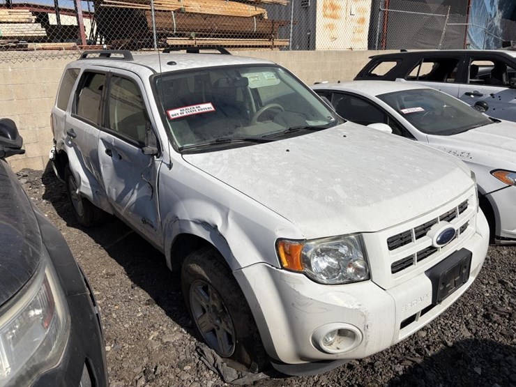 2009-ford-escape-hybrid-image-2