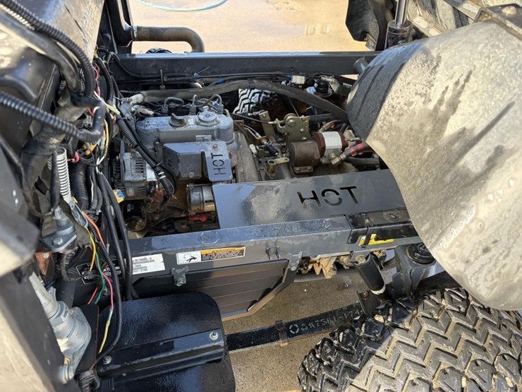 kubota-rtv900-image-6