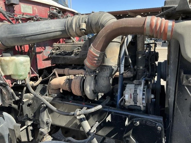 1999-peterbilt-379-image-12