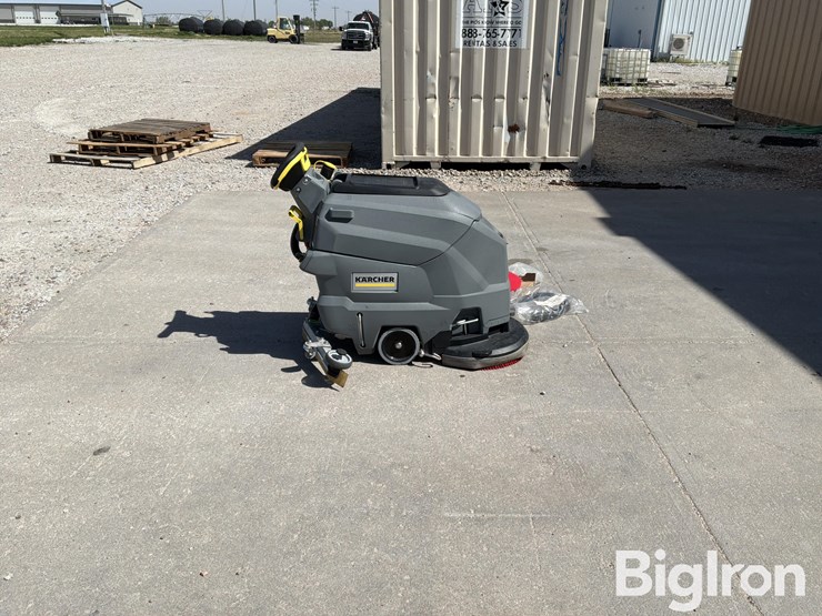 karcher-professional-floor-scrubber-image-4