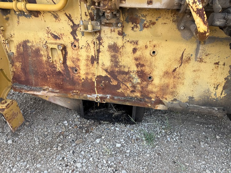 caterpillar-d353-image-7