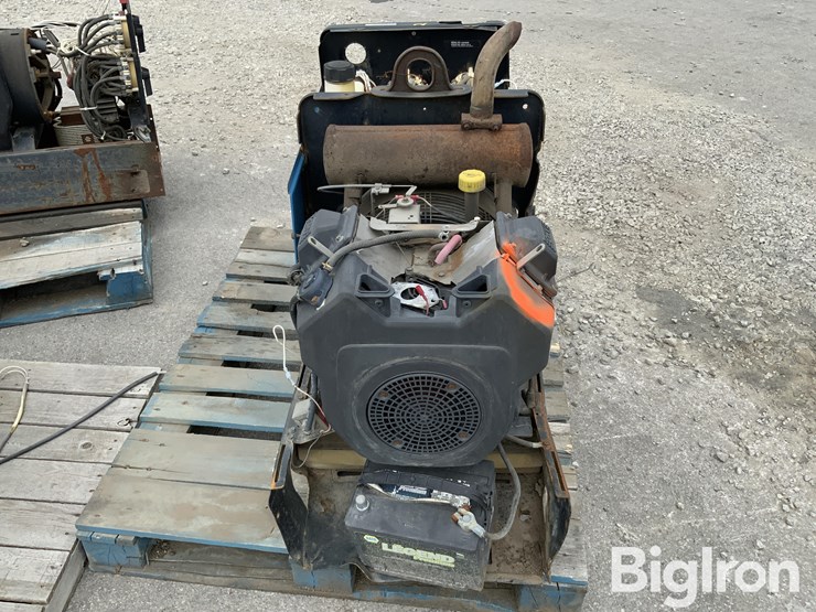 massey-ferguson-730-image-13