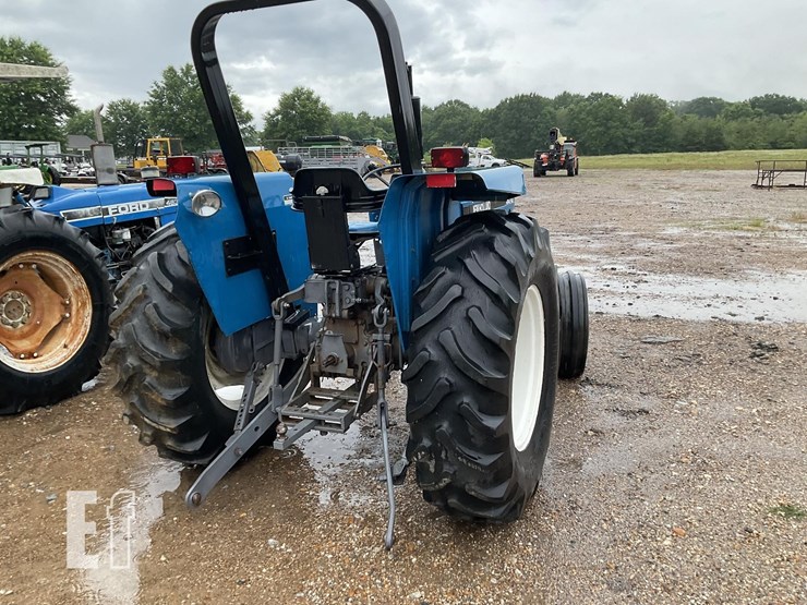 new-holland-3010-image-4