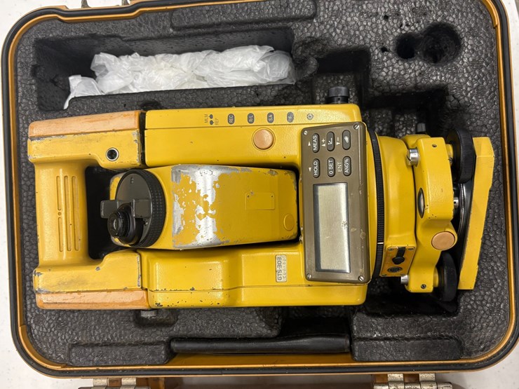 #3501-•-topcon-gts-303-total-station-|-located-in-st.-rose,-la-image-1