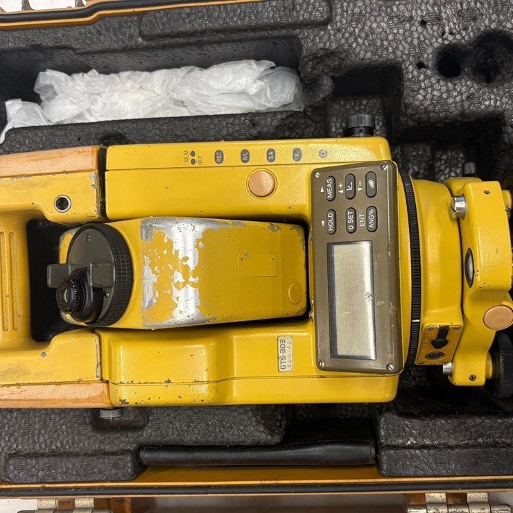 #3501 • TOPCON GTS 303 TOTAL STATION | Located in St. Rose, LA