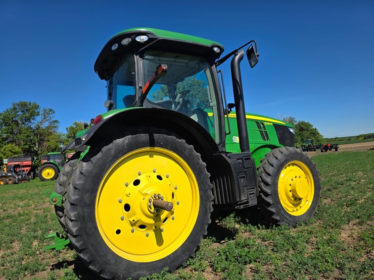 john-deere-7230r-image-7