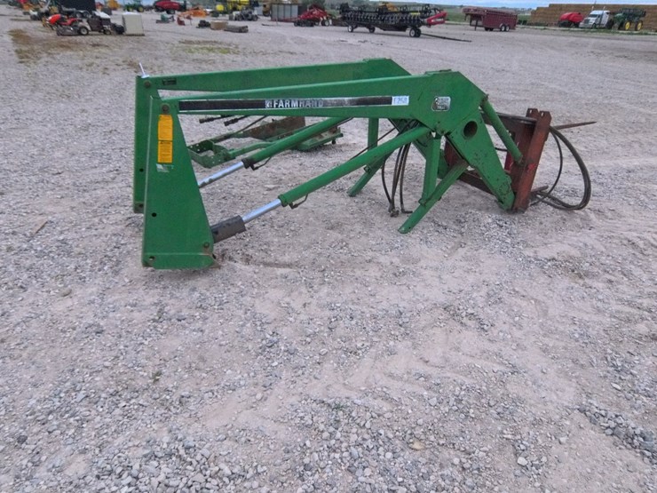#2047-•-farmhand-f258-loader-image-5