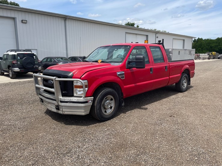 2008-ford-f250-xl-image-1